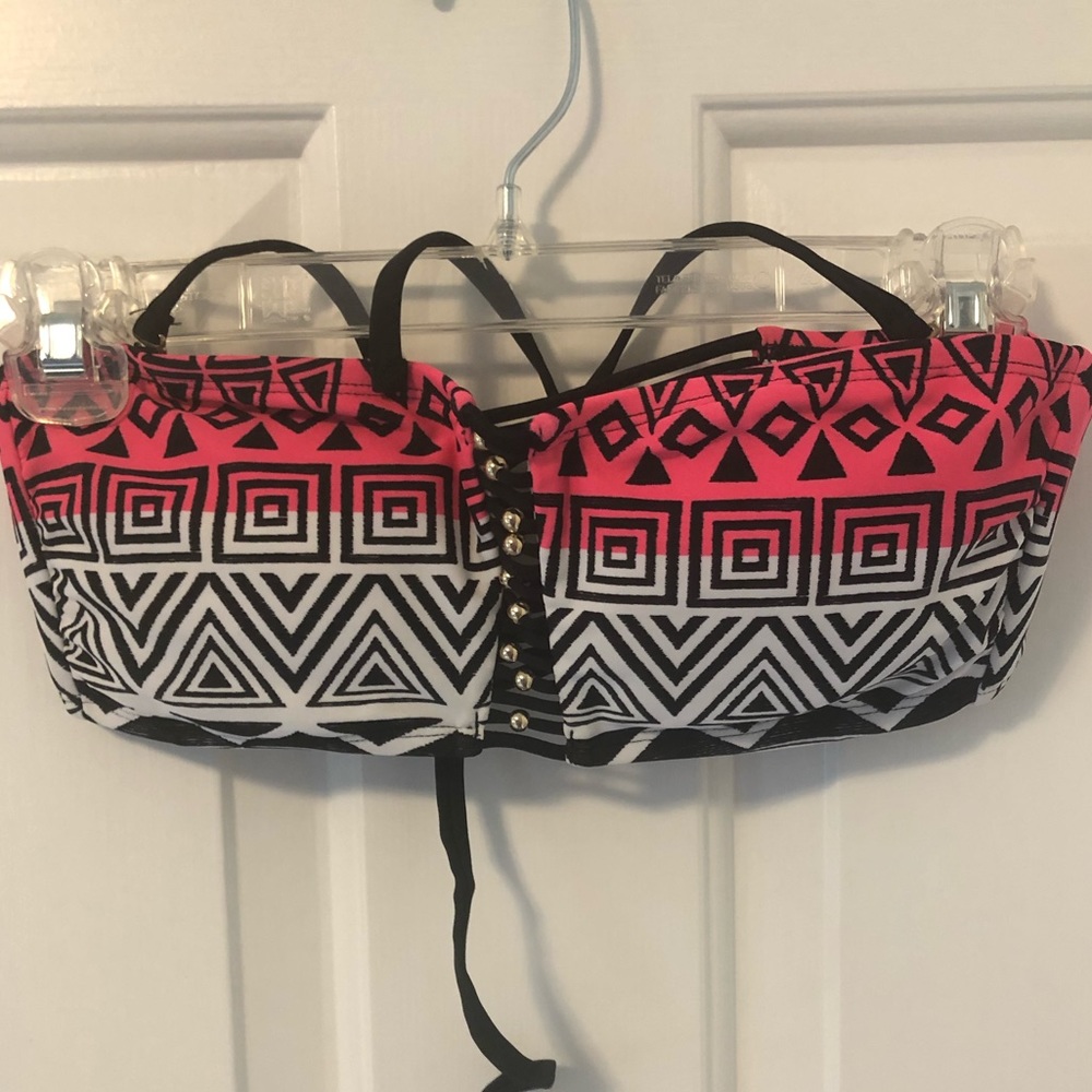 Target/exhilaration bikini top